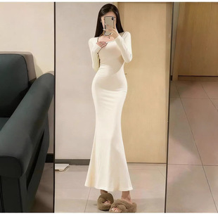 白色步步生莲鱼尾连衣裙女秋冬春季长款内搭加绒加厚修身包臀裙子
