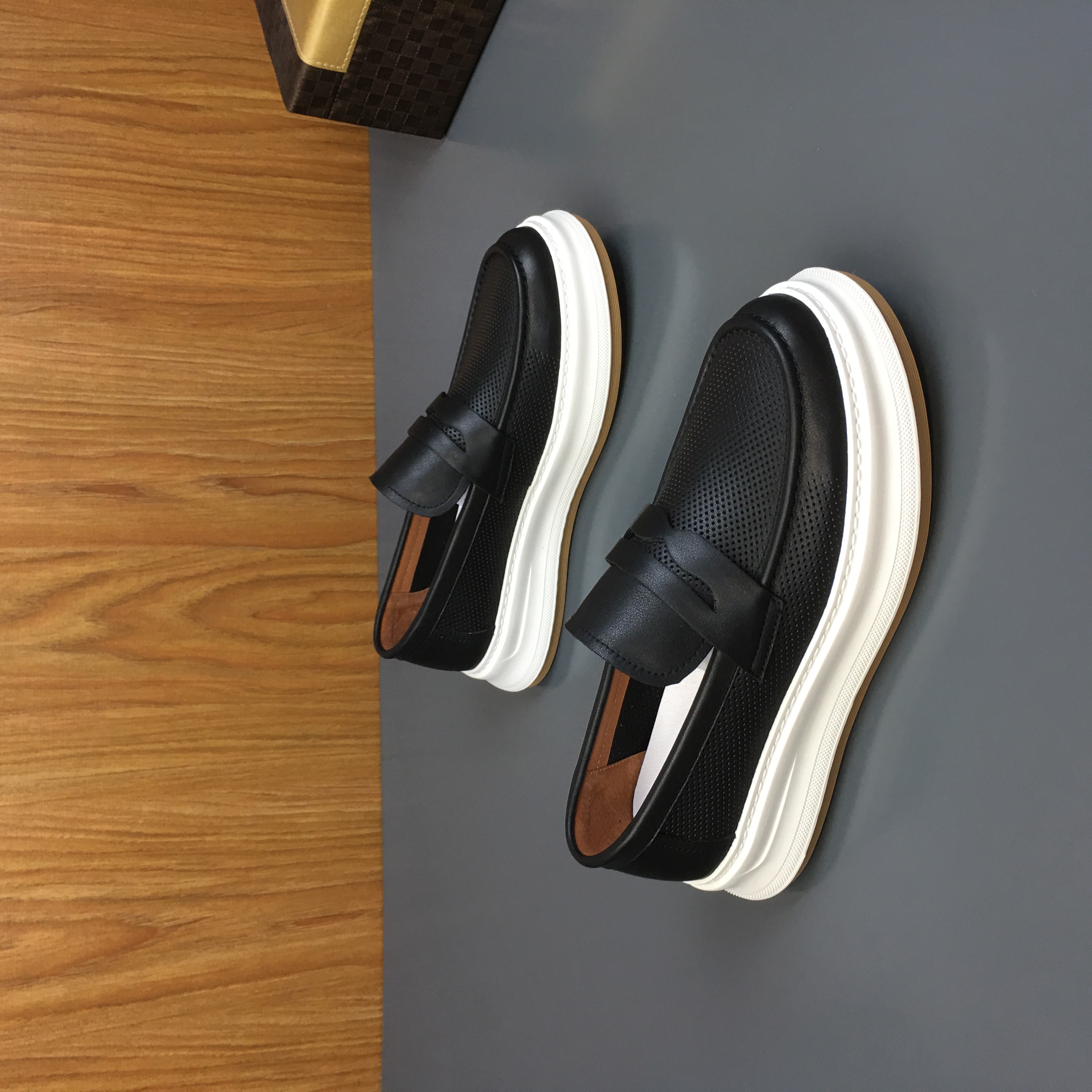 2025夏季真皮透气一脚蹬乐福鞋男