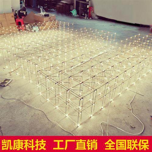 酒店大堂吊灯售楼部沙盘会所酒吧非标工程灯设计师定制光立方吊灯