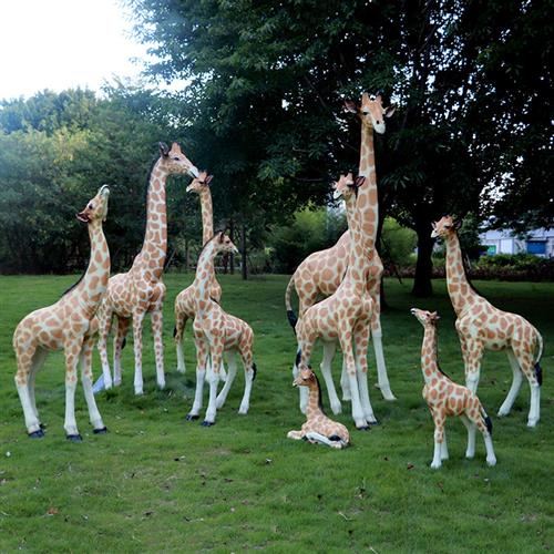 仿真长颈鹿玻璃钢雕塑户外大型发光假动物模型幼儿园装饰落地摆件
