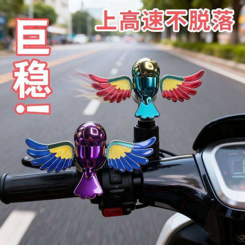 2026爆款伴飞小鸟解压趣味汽车摩托车电动车车载飞鸟骑行装饰摆件