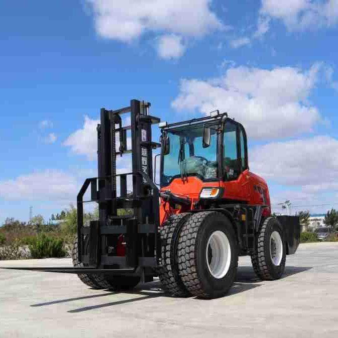 越野吨叉装车5四驱柴叉车EUT山地内燃式卸起重油车
