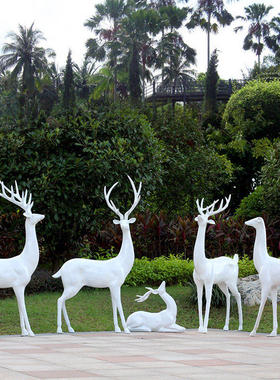 白鹿小品婚庆美陈玻璃钢园林景观