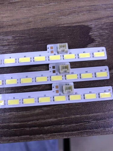 适用 全新 夏普LQ695D3LG02 灯条 SAMSUNG-2015SSP70-7030-60