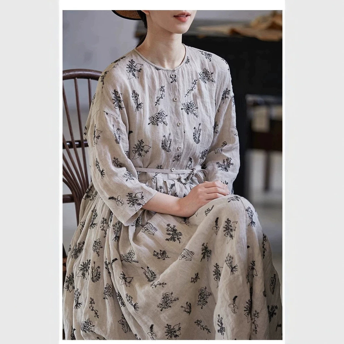 夏季文艺复古女装亚麻绣花中长款刺绣宽松大码休闲连衣裙2026裙子