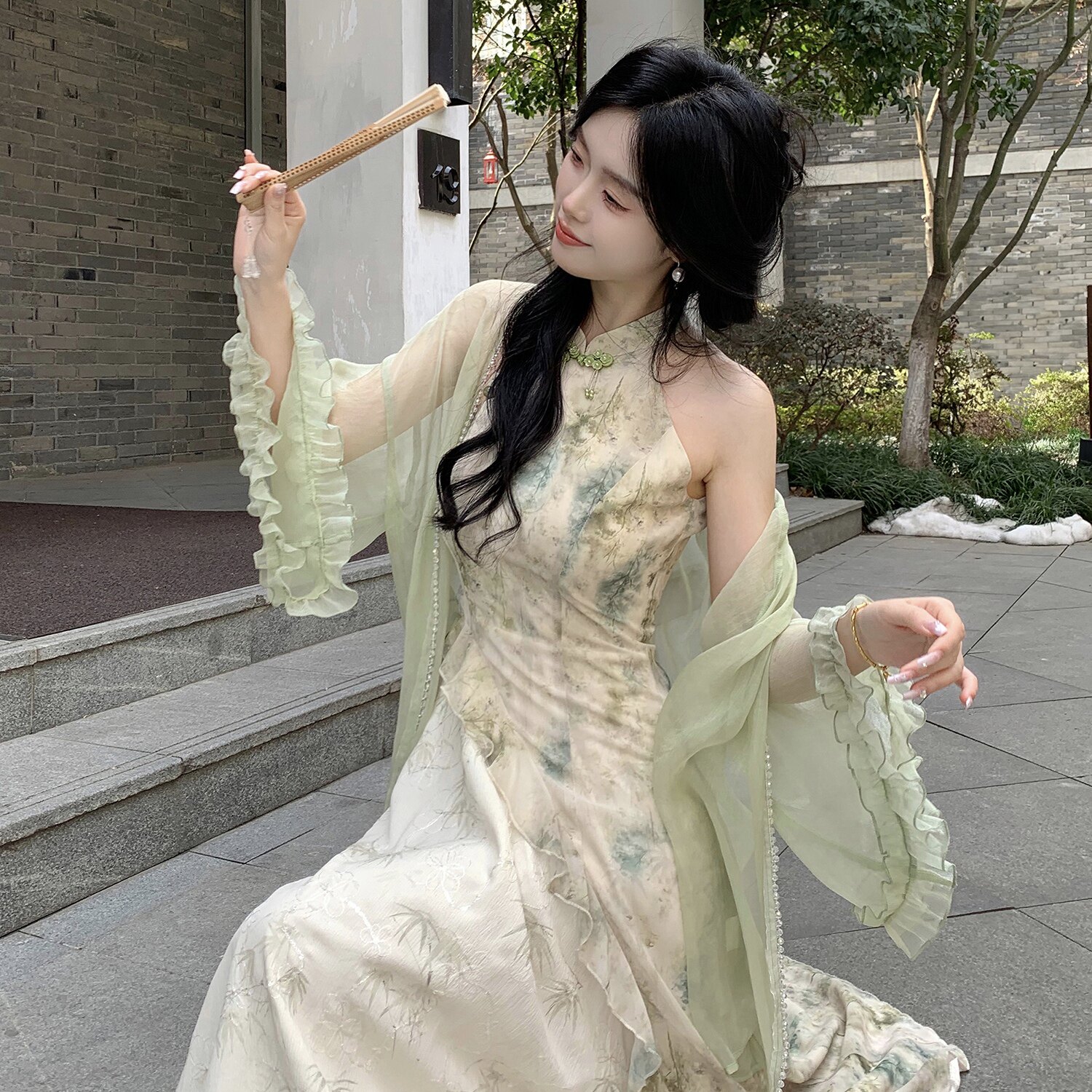 Blovelan青青子衿气质软妹婉约国风印花拼接不规则挂脖连衣裙旗袍