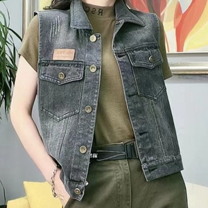 牛仔马甲女2023秋季新款时尚短款单排扣马夹宽松韩版百搭开衫外套