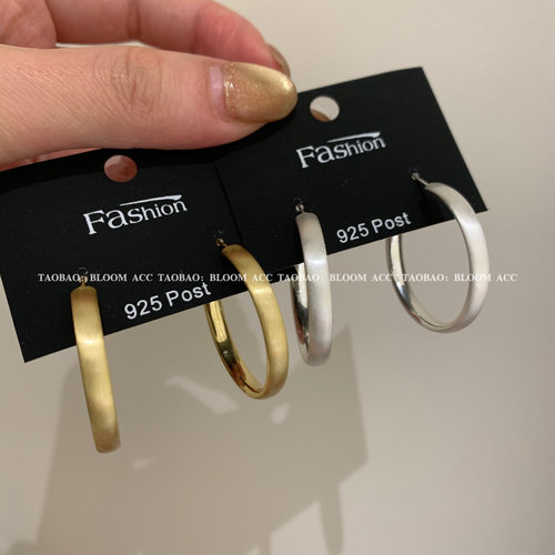 简约拉丝金属素圈耳圈女小众高级感个性独特精致时尚百搭耳环耳饰
