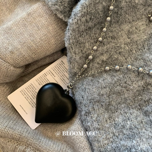 甜酷十字架黑色大爱心吊坠项链时尚高级辣妹长款毛衣链卫衣链