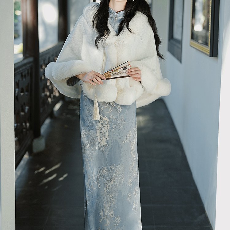温柔仙女加厚斗篷披肩配旗袍秋冬文艺百搭保暖毛绒领外搭开衫加绒