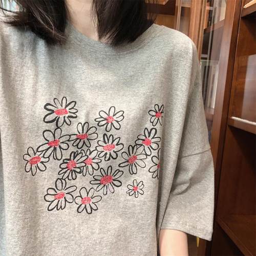 美丽花朵印花百搭舒适短袖T恤