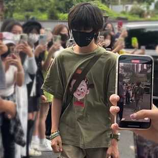 TF家族陈奕恒同款卡通小女孩印花短袖T恤男女纯棉宽松休闲上衣服