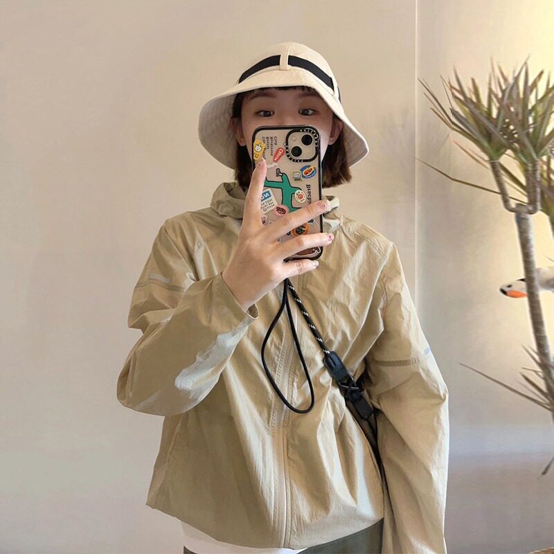 防晒衣女款夏季2024新款薄款透气小香风冲锋衣外套宽松连帽防嗮服