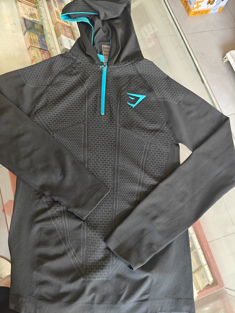 thumbnail for In stock limited supply Golden Shark onyx1.0 seamless short sleeve black and blue 3D stereo blue label sports compression fitness T-shirt