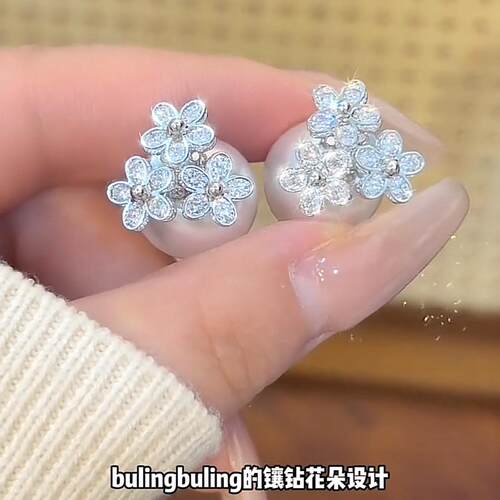 超仙气质镂空小花锆石耳钉
