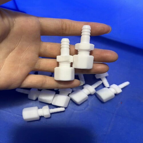 特氟龙宝塔卡套软管转换接头防腐