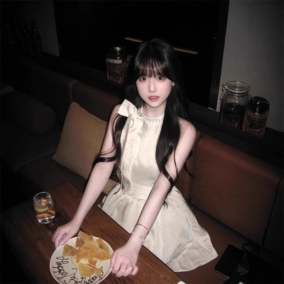 千金纯欲烫钻亮闪蝴蝶结