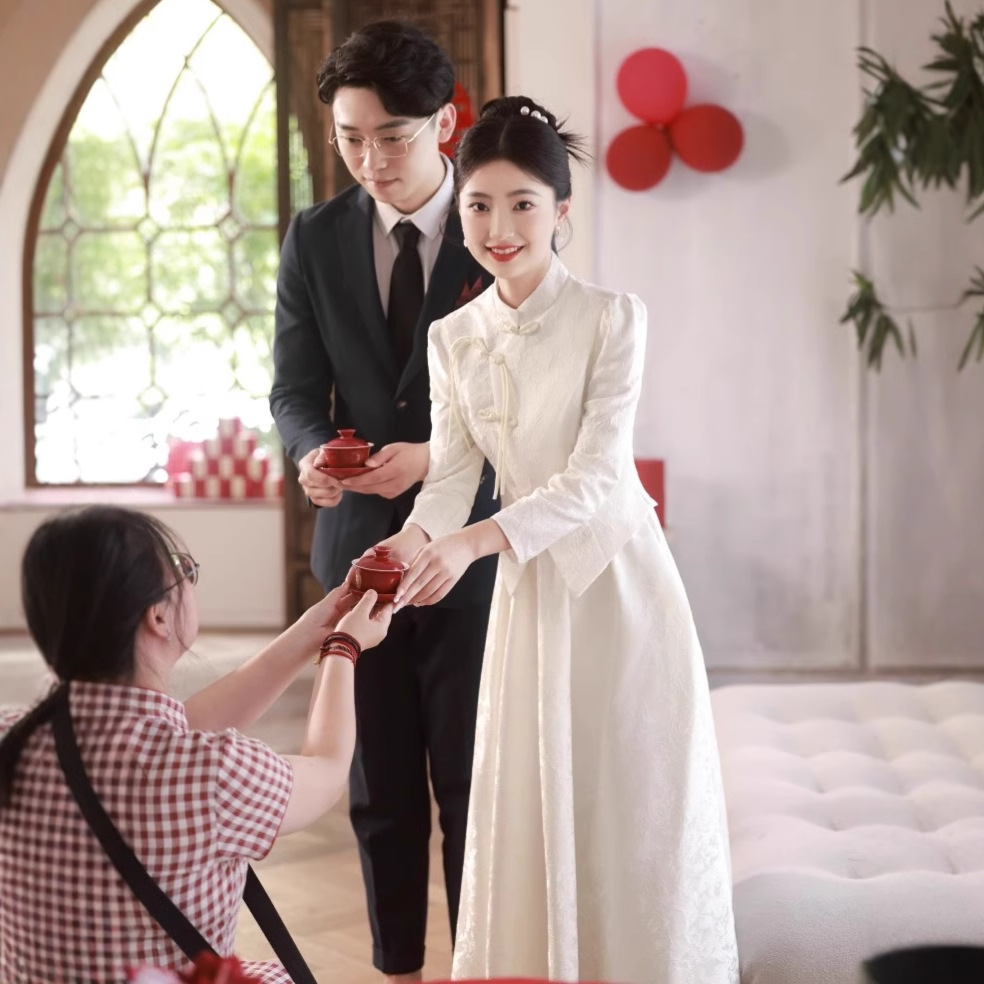 白色订婚旗袍礼服连衣裙