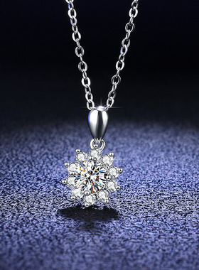 s925纯银镀PT950 铂金吊坠50分莫桑石项链女款经典圆包雪花锁骨链