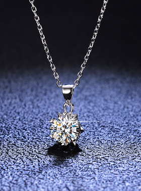 s925纯银镀PT950 铂金吊坠1克拉莫桑石项链女时尚经典雪花锁骨链