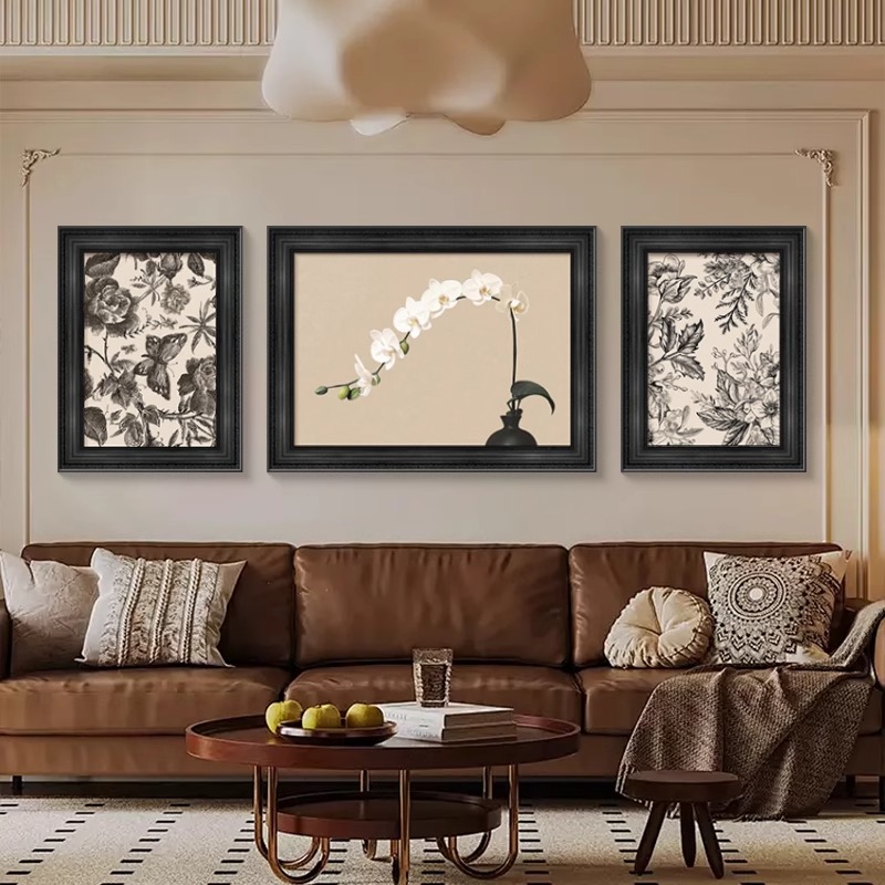 《蝴蝶兰》中古风沙发背景墙装饰画法式复古客厅三联挂画高级感图片