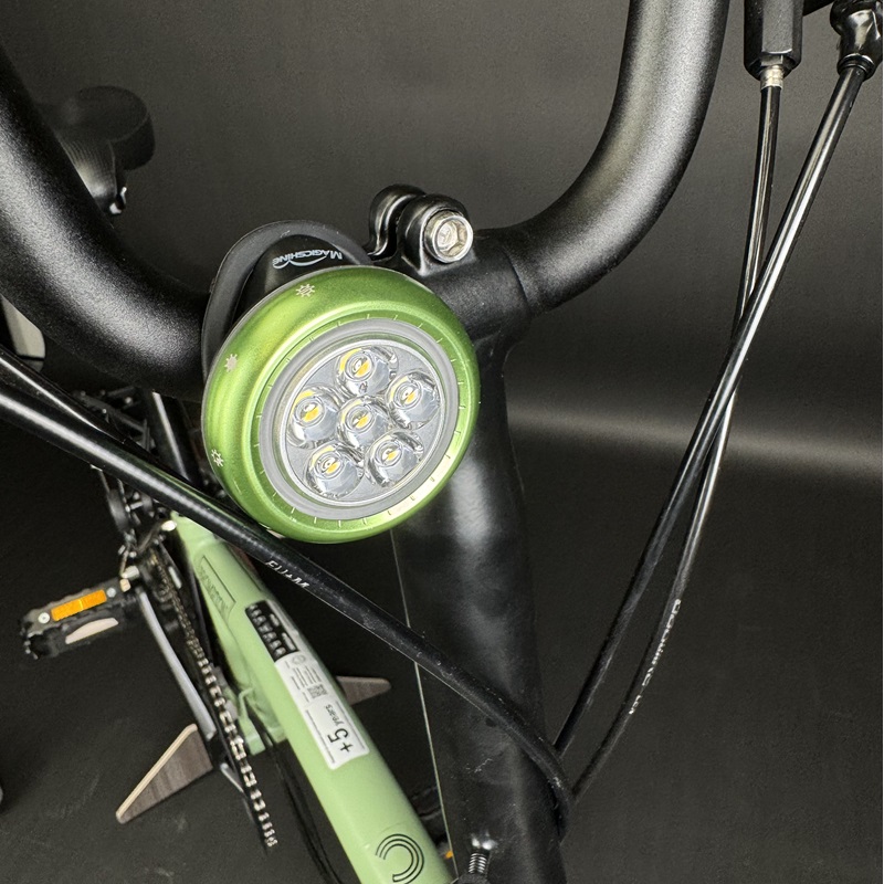 适用brompton小布夜骑灯折叠自行车灯公路童车配件机械旋转前尾灯