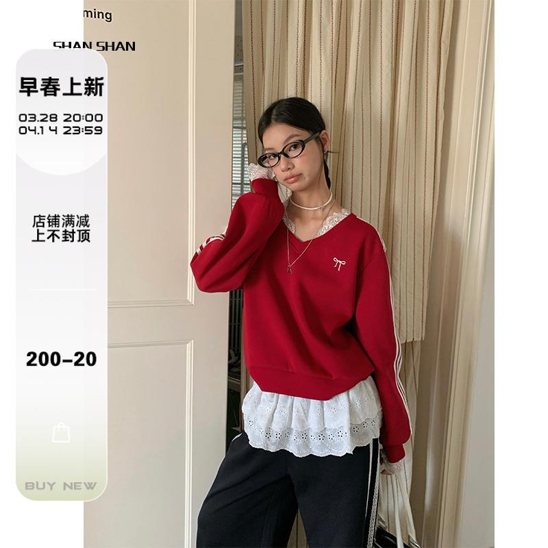 闪闪超闪红色条纹加绒V领卫衣女秋冬新款蕾丝拼接设计感韩系上衣
