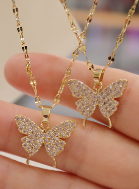 Shiny Butterfly Necklace Exquisite Golden Crystal Pendant