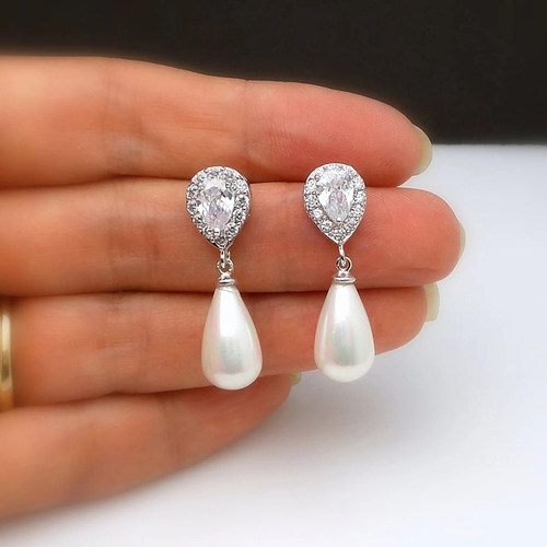 New Water Drop Simulated Pearl Dangle Earrings for Women