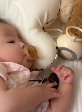 智能宝宝安抚哄睡神器白噪音睡眠仪哭声识别快速入睡降噪音助眠机
