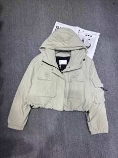 2026年春季新款冲锋户外防风保暖夹克外套短款工装羽绒服女款