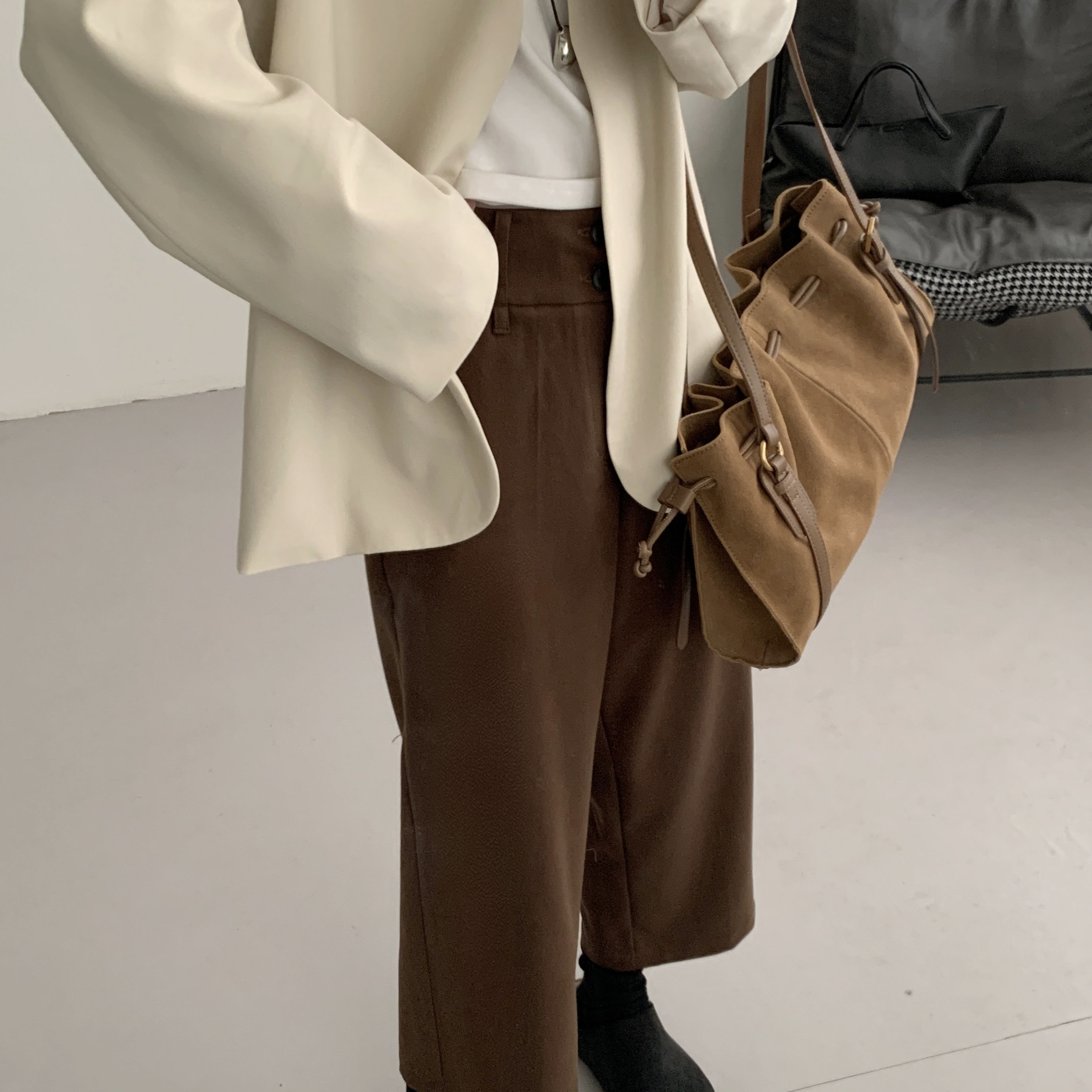 荷宝娜纯色高腰九分烟管裤女2025新款高级感简约通勤显瘦直筒裤冬