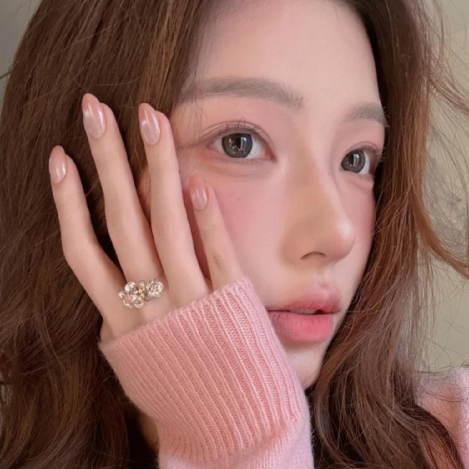 手工穿戴甲裸色玻璃珠杏仁猫眼美甲2026新年款高质量成品指甲贴片