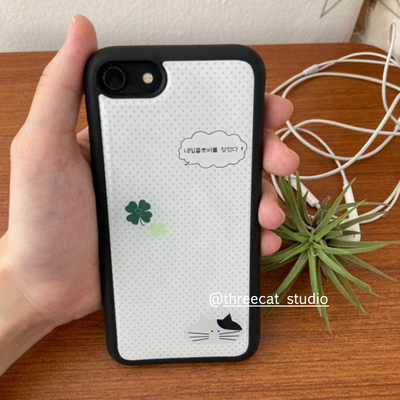 iphone17幸运四叶草猫咪手机壳