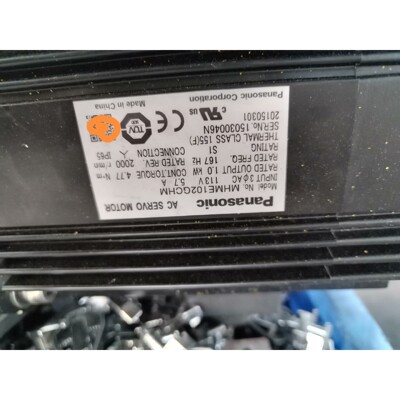 伺服电机一个,型号MSME102GCHM.成色挺好的,需