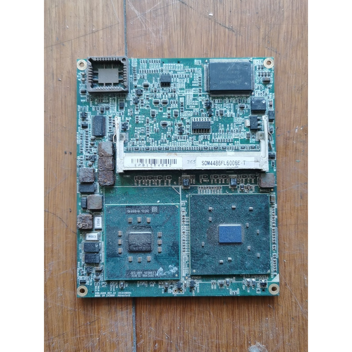 4:研华SOM-4486嵌入式工控主板