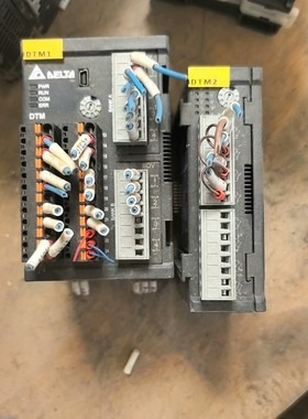 台达DTM温控器,型号DTMR08一个,DTM-DOR一个.
