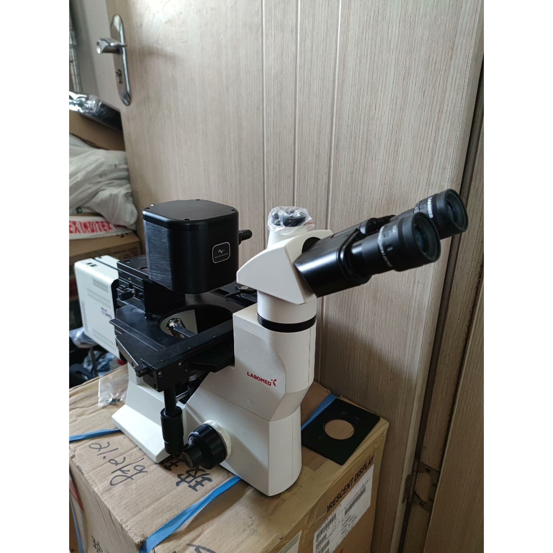 美国徕博(Lomed)TCM400 科研级倒置荧光显微镜