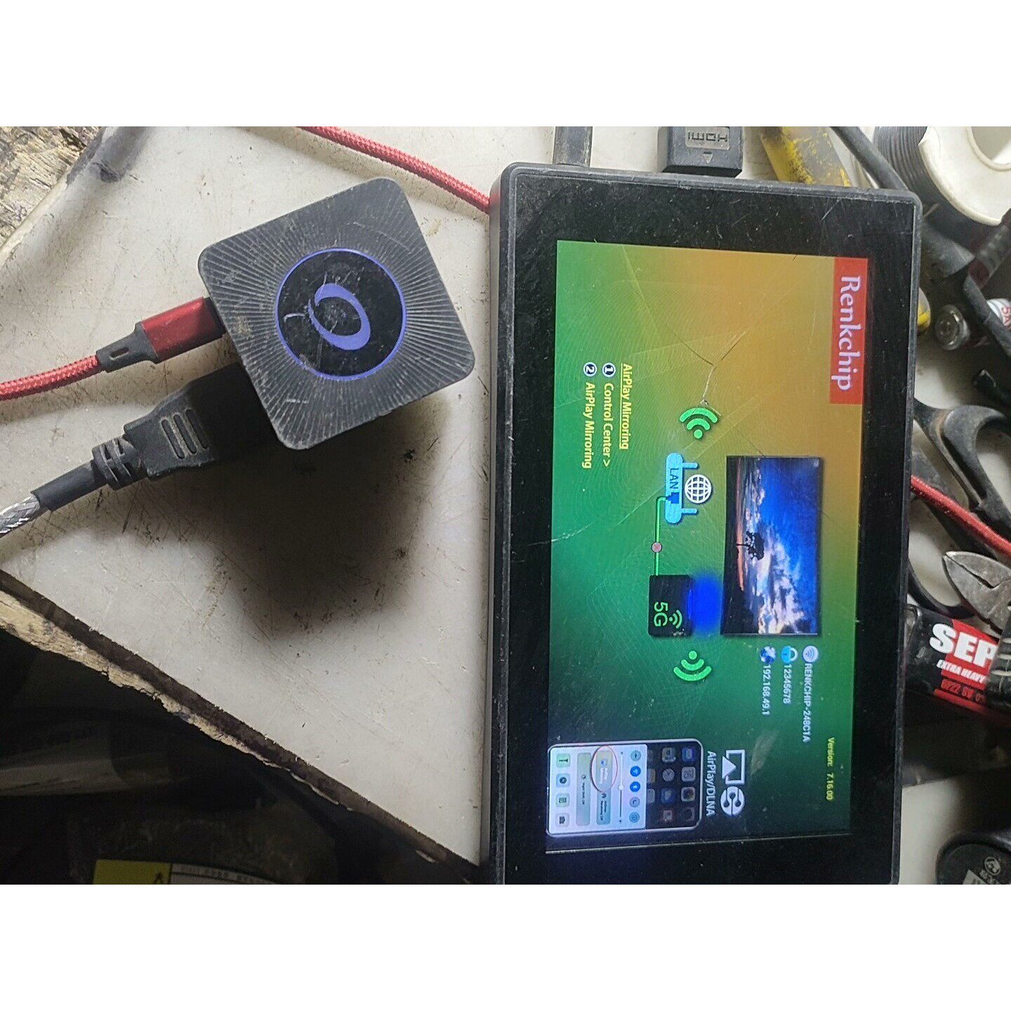 适用HDMI无线投屏器,单机无配件,缺后盖.