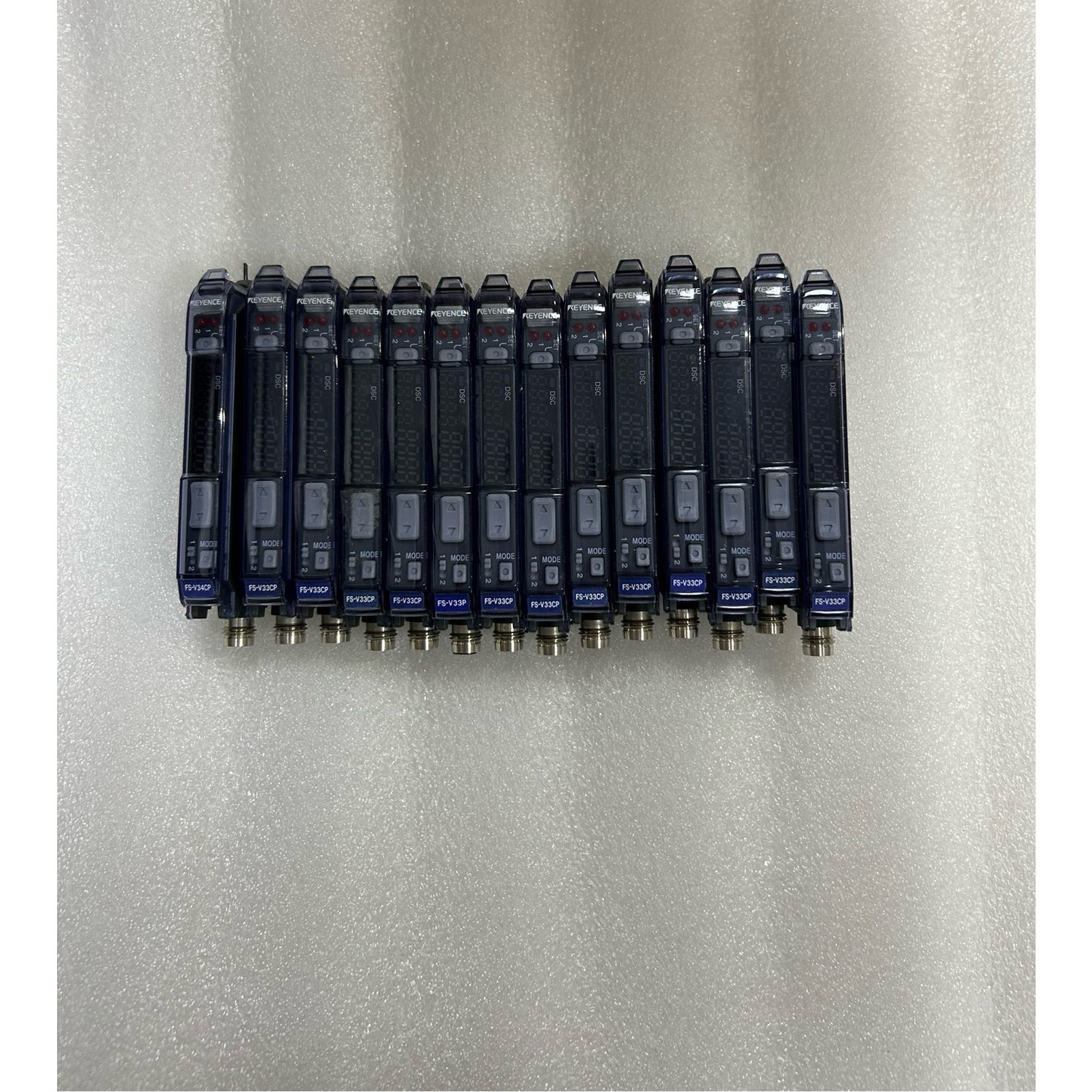 KEYENCE基恩士光FS-V33CP光纤放大器,二手拆机货