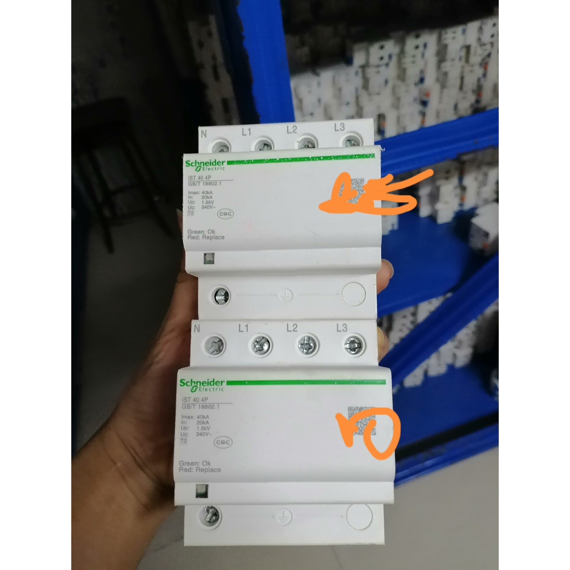 3p加N浪涌,40kA,二手拆机,成色如下,有合适的问