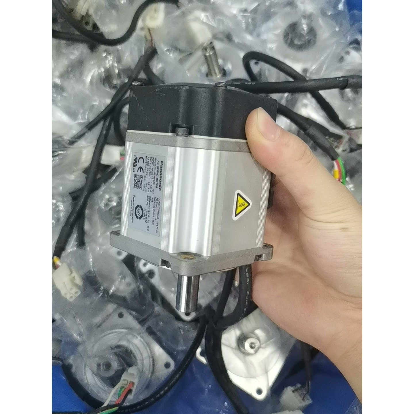 不带刹车MSMF022L1U2M,二手拆机,功能包好,现,电子元器件市场,其它元器件,淘宝优惠券,粉丝福利购,淘宝优惠卷