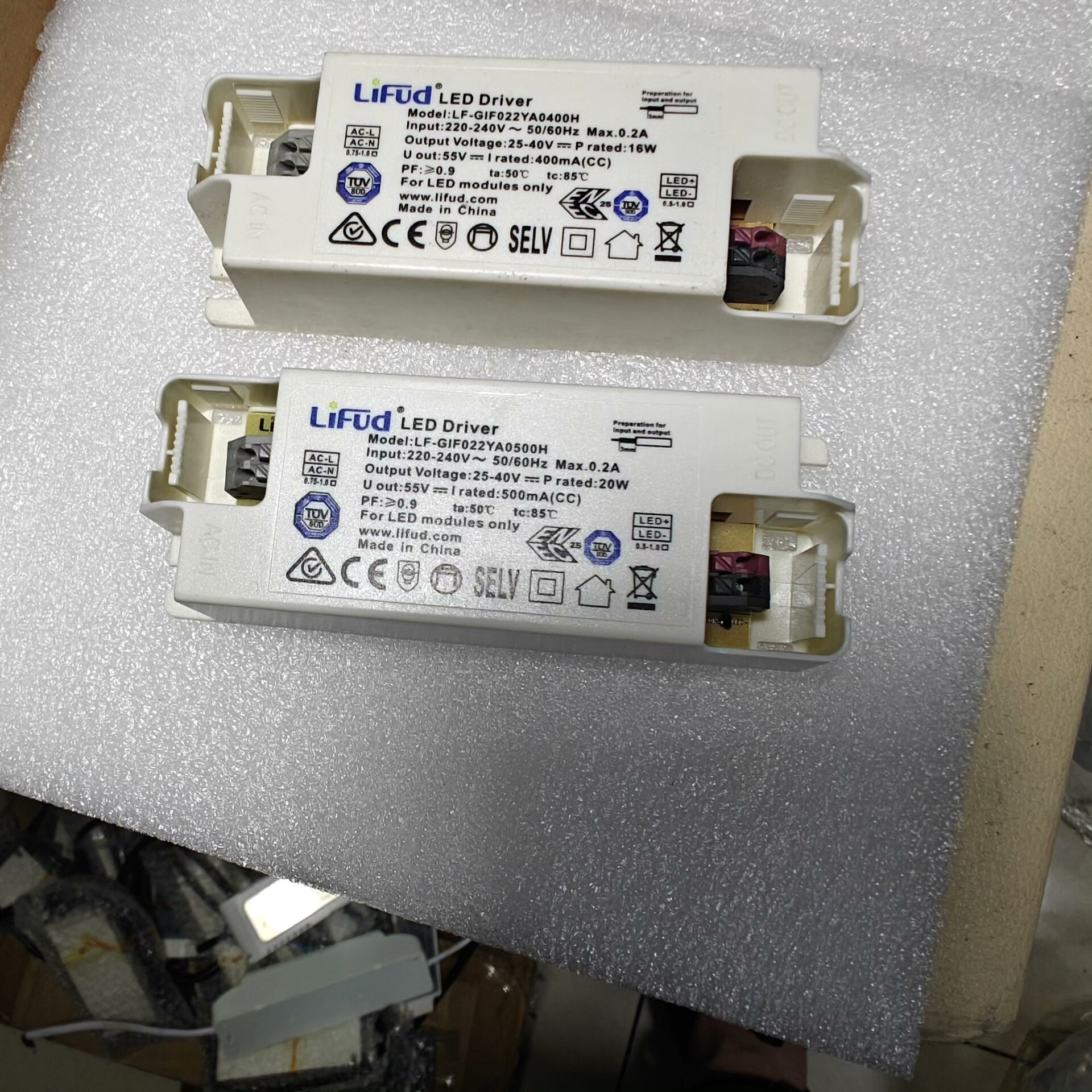 LF-GIF022YA0400H莱福德LED驱动电源COB灯