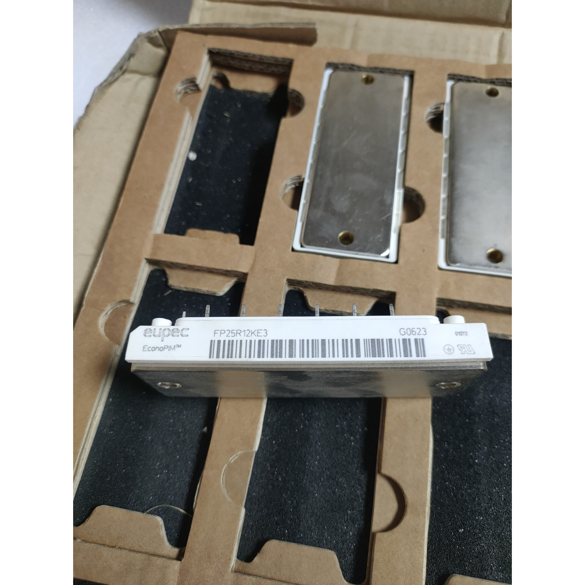 全新原装优模块FP25R12KE3