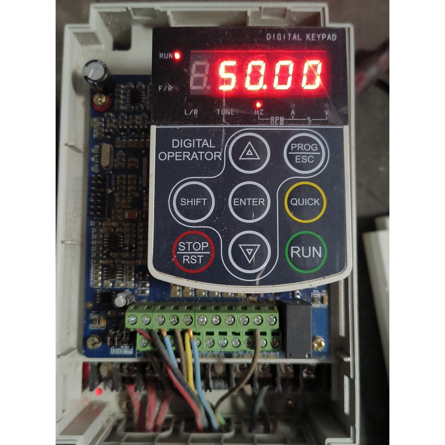 3000-2R2G-4M,二手拆机fDeei变频器,380V