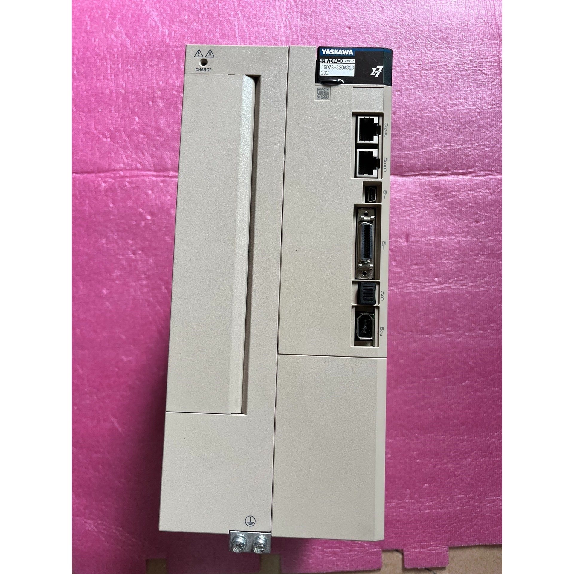 安川伺服驱动器,型号SGD7S-330A30B202,5KW