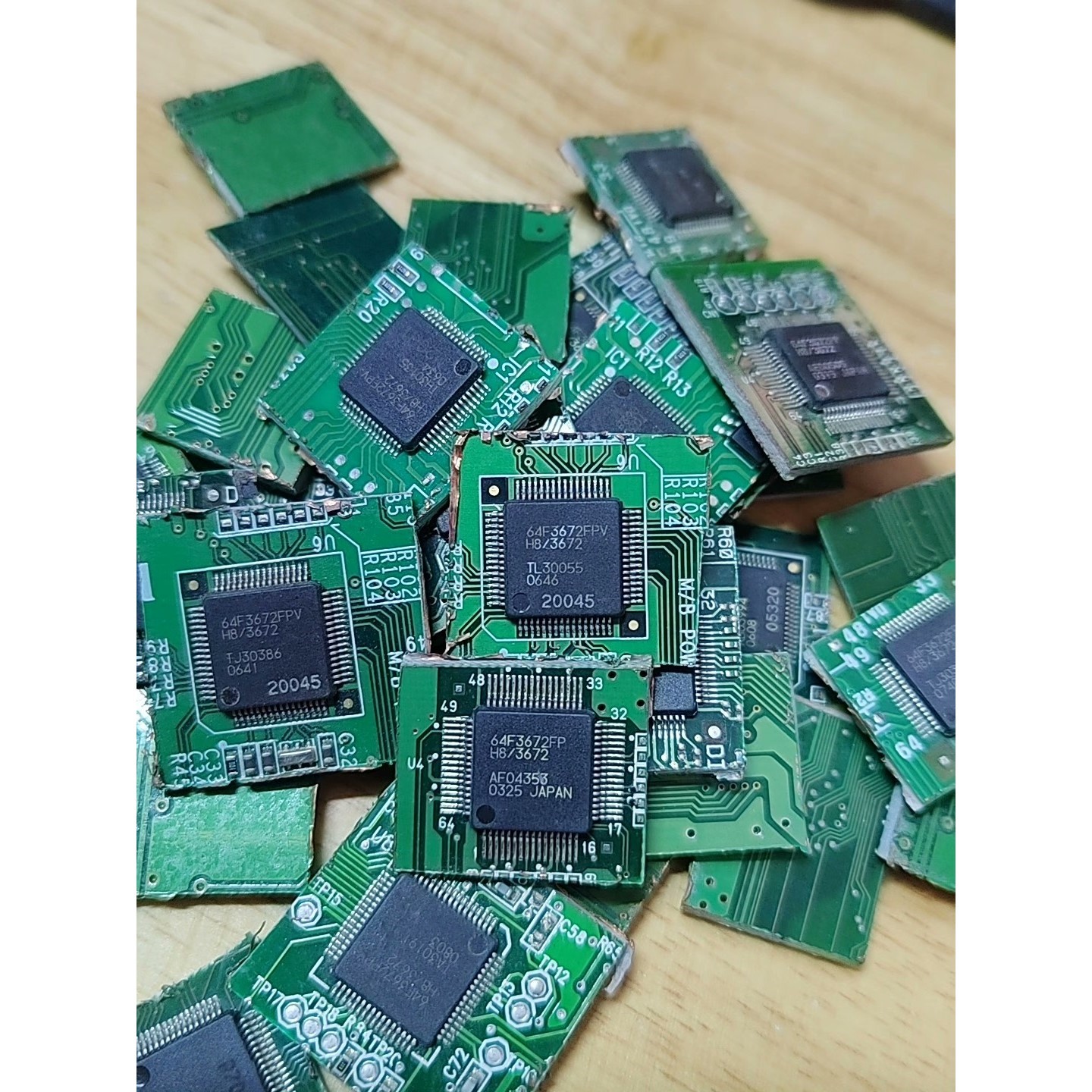 64F3672FPV 64F3672FP,割板现货36个