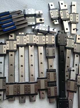 日本NSKLE09,滑块安装孔距是21*12,组合高度12,