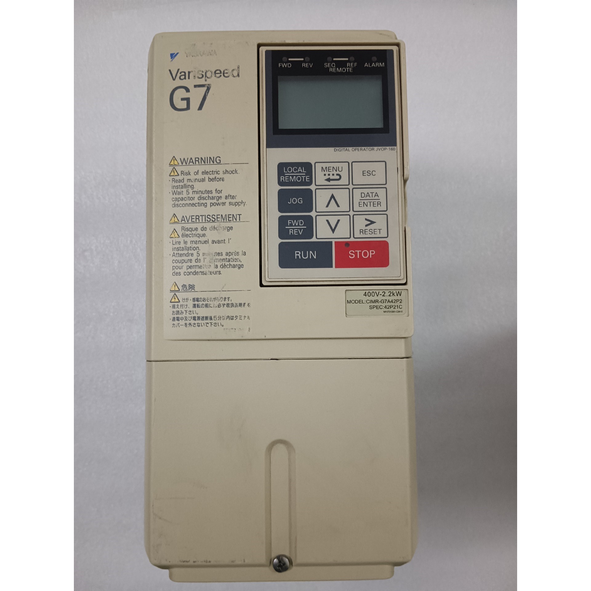 安川变频器CIMR-G7A42P2,三相380V,2.2KW