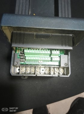 佛斯特变频器FsT一610一1R5G/2R2PT4拆机包好